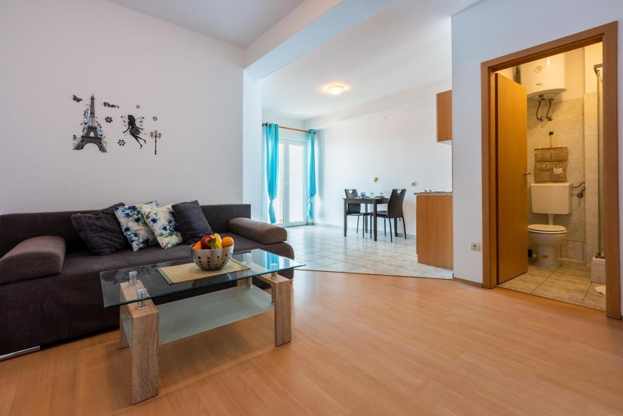קריקווניצה Apartments Antonija מראה חיצוני תמונה