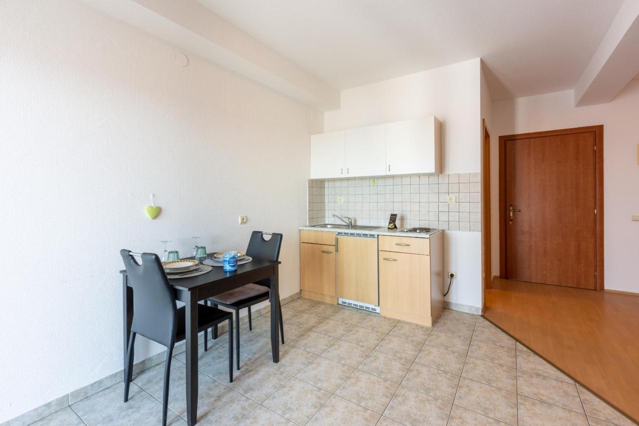 קריקווניצה Apartments Antonija מראה חיצוני תמונה
