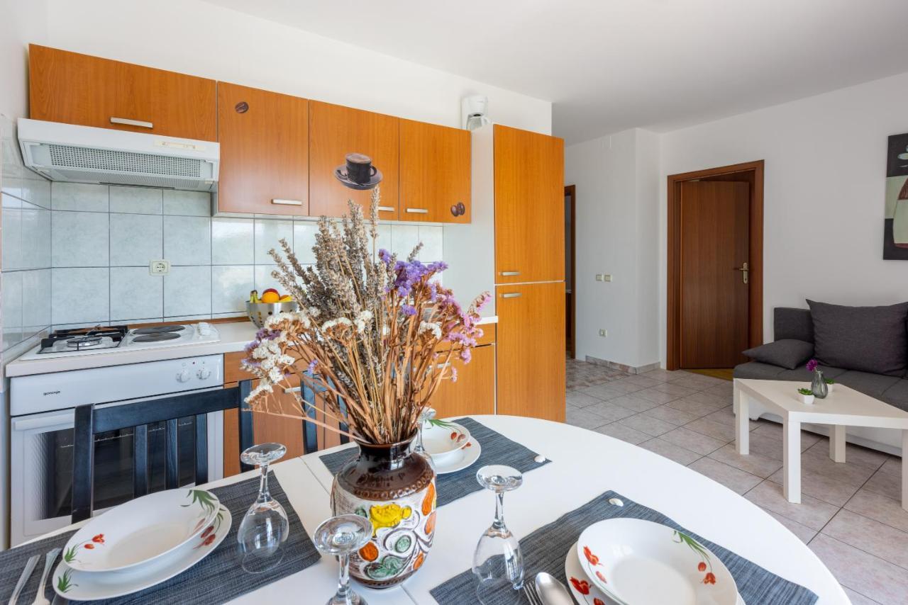 קריקווניצה Apartments Antonija מראה חיצוני תמונה