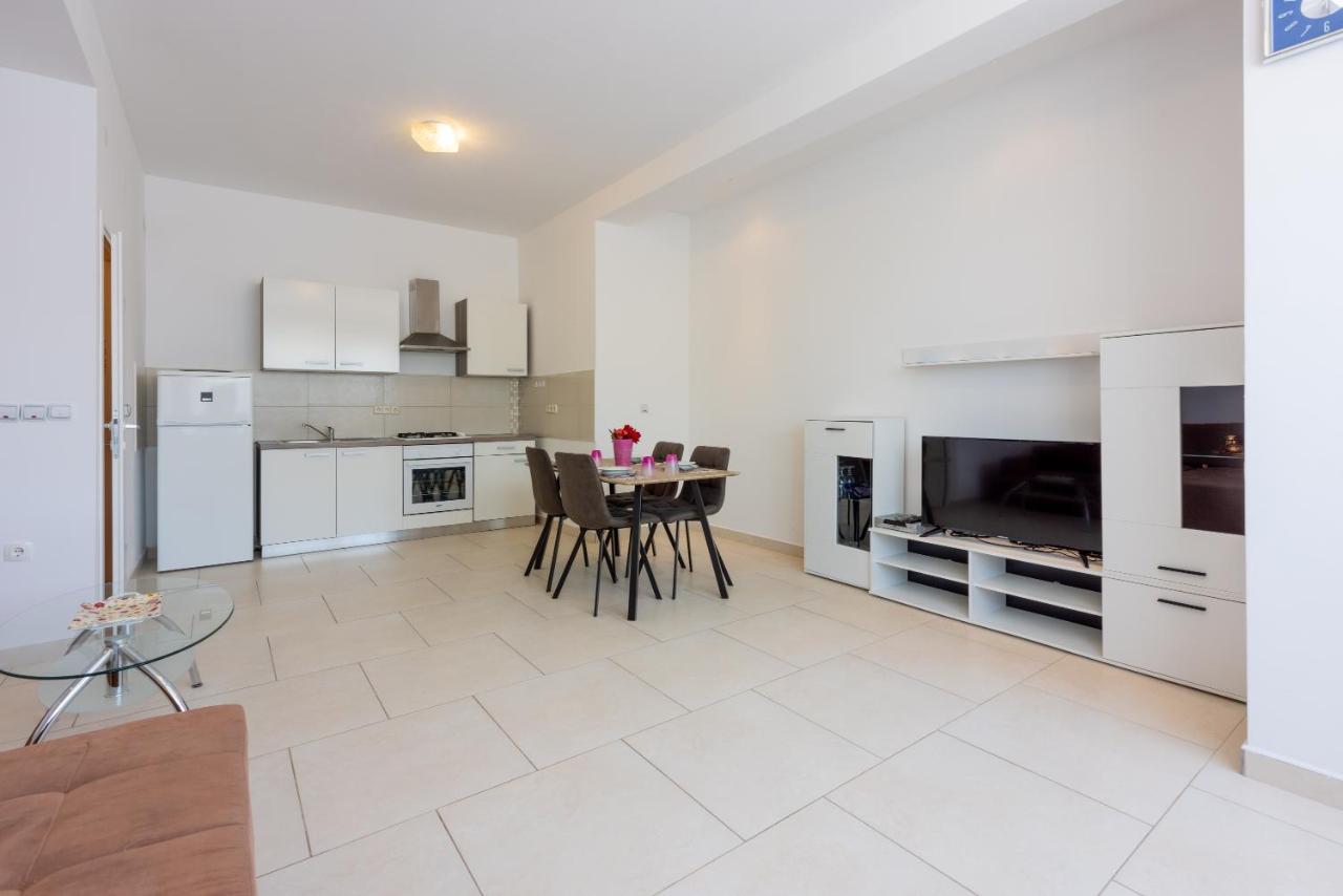 קריקווניצה Apartments Antonija מראה חיצוני תמונה